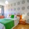 3 Bedroom Cozy Apartment In Almeria