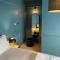 ROOMS AT THE QUAYSIDE - stylish en-suite rooms on Poole Quay all fully refurbed - Poole