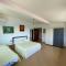 Kloi Beachfront Apartments