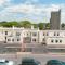 Round Tower Holiday Apartments - Seafront 1,2 & 3 Bedroom Homes Free Parking, WiFi - Burnham on Sea
