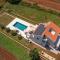 Green & Blue Five Bedroom Villa with Private Pool and Complete Privacy - Čilipi