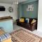Modern 2 bedroom Apartment - Frodsham