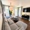 Cute and Cozy Comfy Birds Junior Cottage - 1 mile to Dwntn Ocean Springs, near Beach with Golf Cart