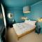 ROOMS AT THE QUAYSIDE - stylish en-suite rooms on Poole Quay all fully refurbed - Poole