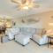 New Smyrna Beach Condo with Balcony and Pool Access - نيو سميرنا بيتش