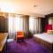 Plaza V Hotel