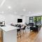 "Elegant Home in Highton near City City"