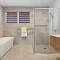 Seas the Day - Modern Townhouse in Sawtell Village