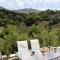Villa Verde with Outdoor Jacuzzi