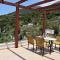 Villa Verde with Outdoor Jacuzzi