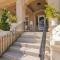 Luxe Beach Estate - 4 Bedrooms and 3 Bathrooms