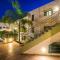 Athina Beach Hotel