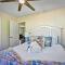 NEW Stunning Delray Waterfront Oasis - Heated Pool, Spa, Canal, Dock, Huge Patio, Pool Table! - ديلراي بيتش