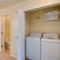 Central and Spacious Townhome in Greensboro!