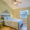 Updated Open Sea Woods Veranda. Walking Distance to Beach - SV227