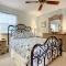 Sun Beach Club 861 Across from Beach Close to Pool Hot Tub Walk to shopping and dining