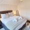 Stunning Luxury Spacious Holiday Home - 5 Bedrooms - Rest & Recharge in Manchester