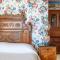 Martine Inn