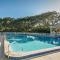 Veranda with Ocean Views Close to Pool Amenities SV270 - Edgewater