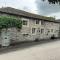 Stunning cottage - 3 Bedrooms & 3 Bathrooms