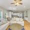 Bright Biloxi Condo Walk to the Beach! - 比洛克西