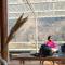 Young Monk Hostel & Cafe Jibhi