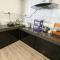 Jk Home 36Pax ComboStay 12BedR 11BathR 6Carpark - Kuching