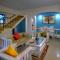 TreeHouse Blue Hotel & Villas