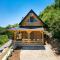 Holiday Home MIA