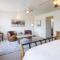 3338 Fairway Loop