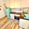 Malù apartment, wifi, private parking and garden in centre