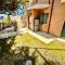 Malù apartment, wifi, private parking and garden in centre