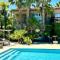 Charming villa with pool Hyères - 耶尔