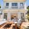 The Canal Escape - canal-front Italian villa