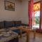 Planinske kuće Anika Tara minimum 2 noćenja - 米特洛瓦克