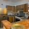 NEW Poolside Condo Spa Tub Beach 5mins