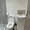 Comfy Studio Flat and Workspace near Ashton-U-Lyne Station - Stalybridge