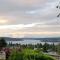 Lake View - Private - Spacious - رينتون