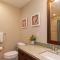 OHANA SPIRIT Captivating KaMilo 4BR Home with Ocean Views Bikes - وايكولوا