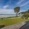 Beachfront Beauty - Whangamata Beachfront Home - وانغاماتا