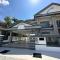 Jk Home Stampin Semi-Detached 10pax 4BedR 3BathR 4Carparks - Kuching