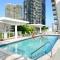 Amazing Condo with Pool at Midblock Miami - Miami