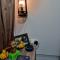 Bed and Breakfast Small Cozy Room with Balcony, T&B, Fast WiFi, Netflix - Baguio