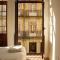 ORM- Flores Apartment