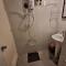 Bed and Breakfast Small Cozy Room with Balcony, T&B, Fast WiFi, Netflix - Baguio