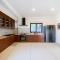 Golden Sands Villa only 15 minutes walk to beach - Ban Lum Fuang