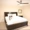 Gorgeous King Master room with private lavatory - ليكلاند