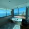 C Tower Premium Apartments, Panoramic Sea View - Netanya