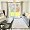 Central MK Home, Garden and Free Private Driveway Parking! 4 Beds Fully Equipped Train station 5 Mins