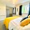 Oakley Vale House and Garden! Free Private Parking, TV, Fully Equipped